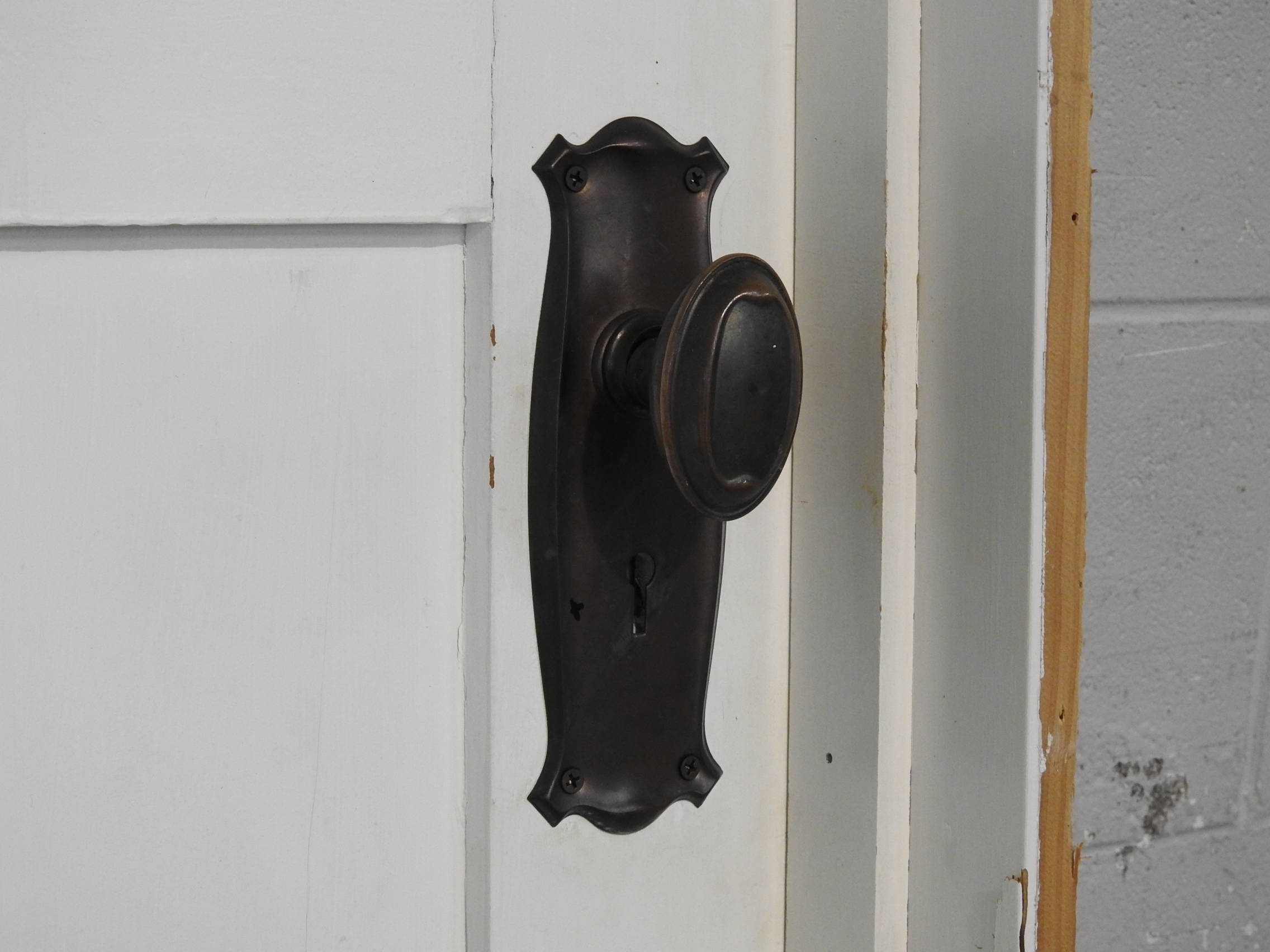 Wooden Bungalow Interior 3 Panel Door - Hung