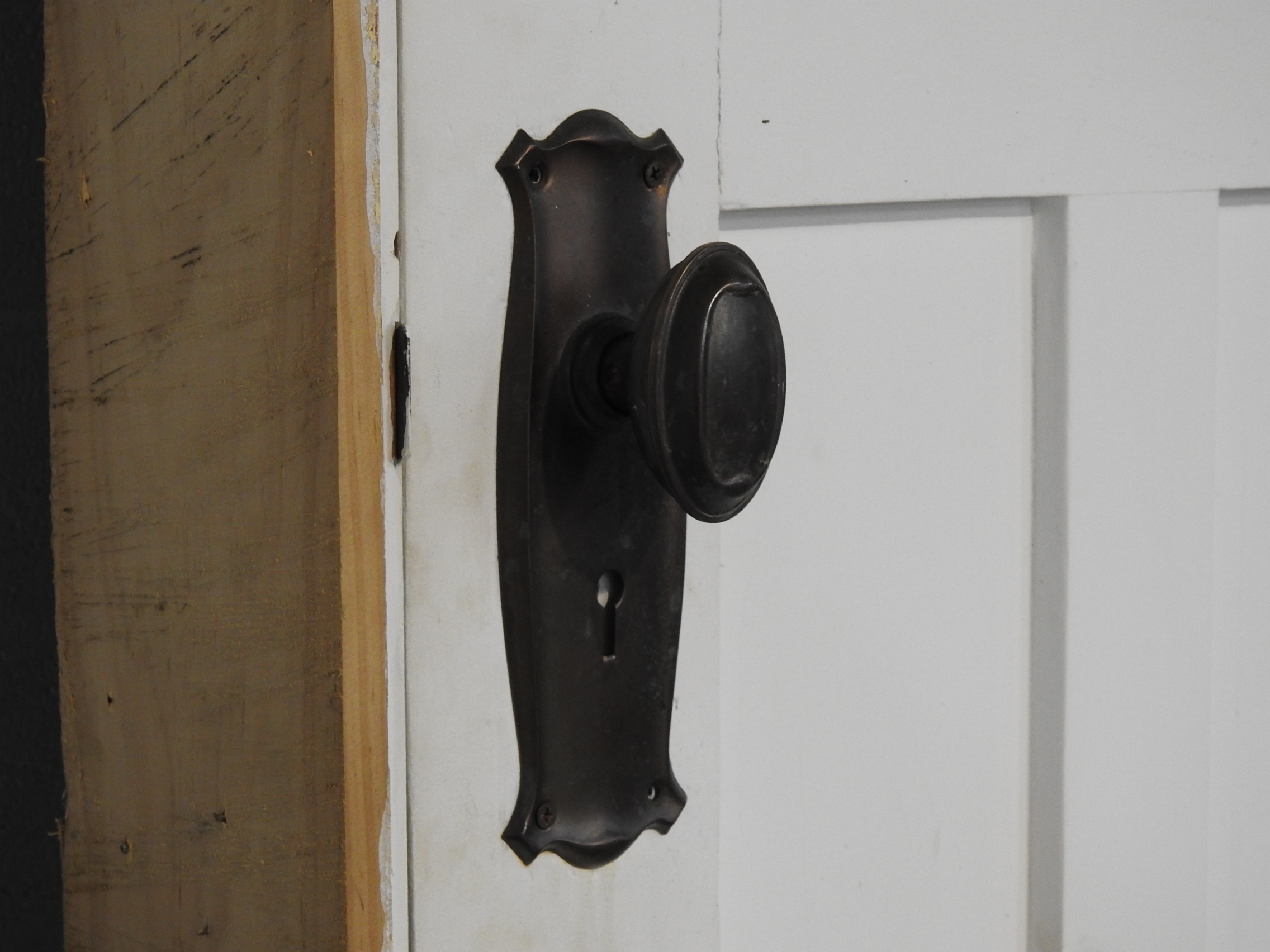 Wooden Bungalow Interior 3 Panel Door - Hung