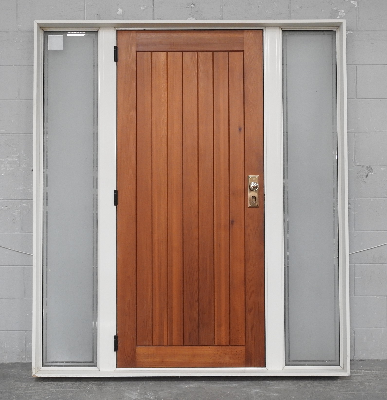 Off White Aluminium Frame With Cedar TG&V Door