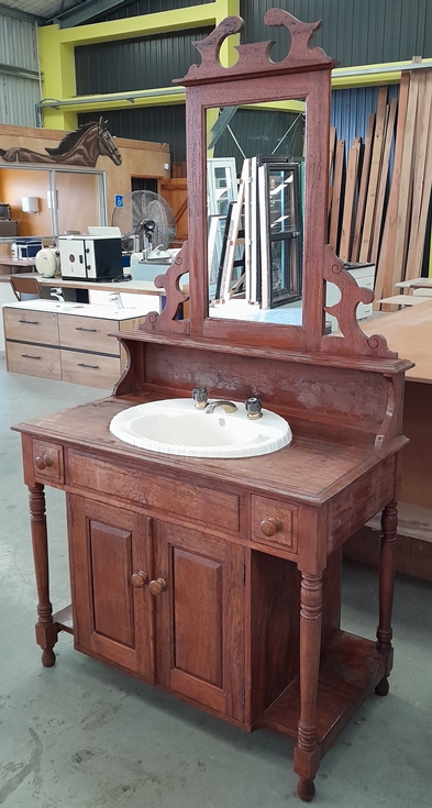 Beautiful solid timber Vanity