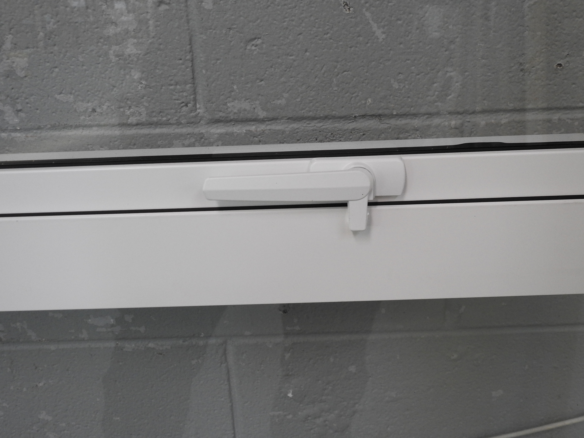 Matt Appliance White Aluminium Sliding Door - New