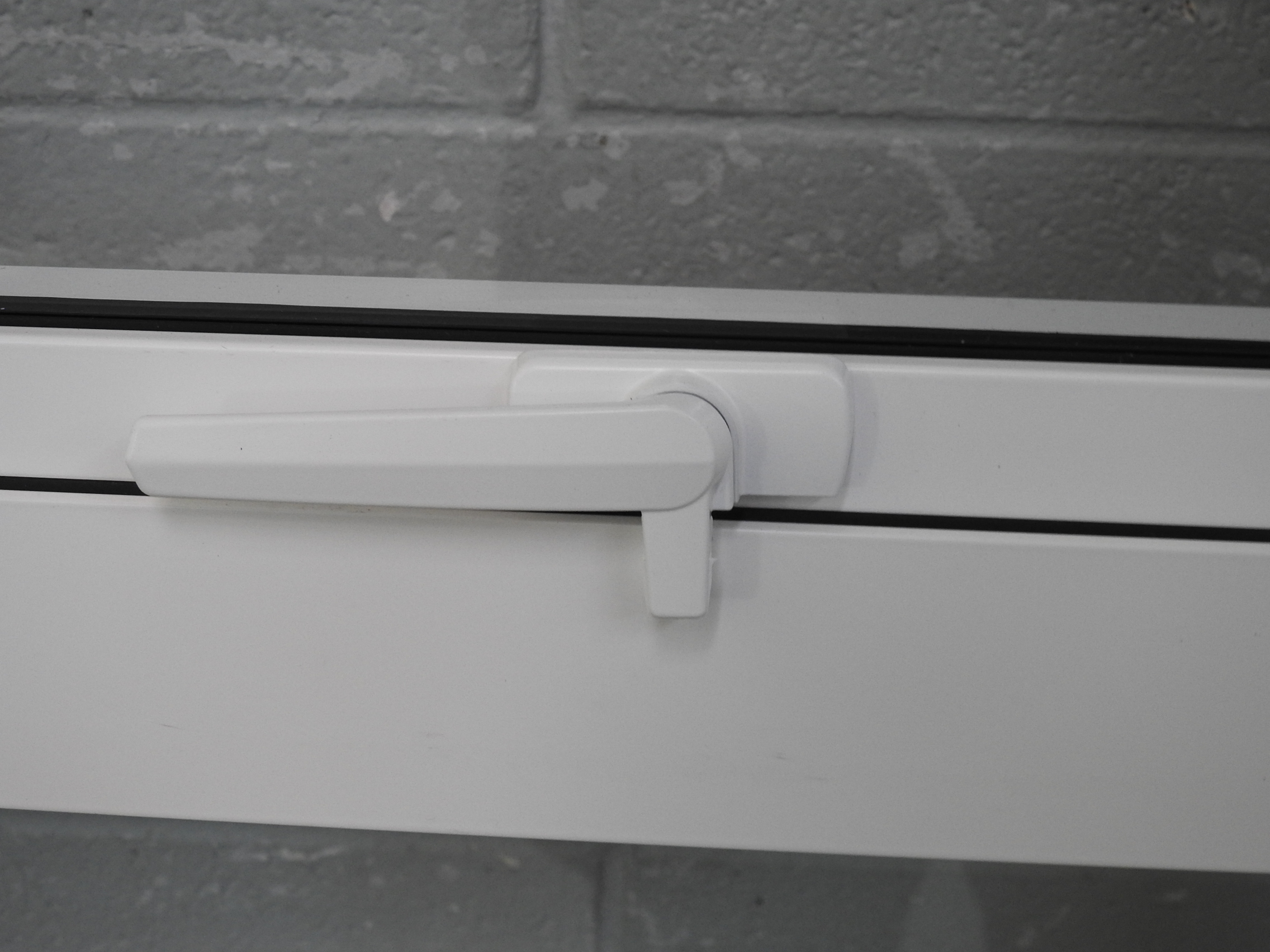 Matt Appliance White Aluminium Sliding Door - New