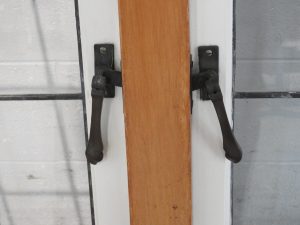 Wooden cottage style Casement leadlight Window