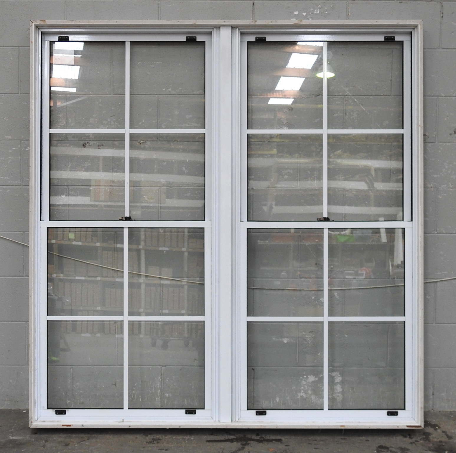 White Aluminium Double Hung Style Sliding Window
