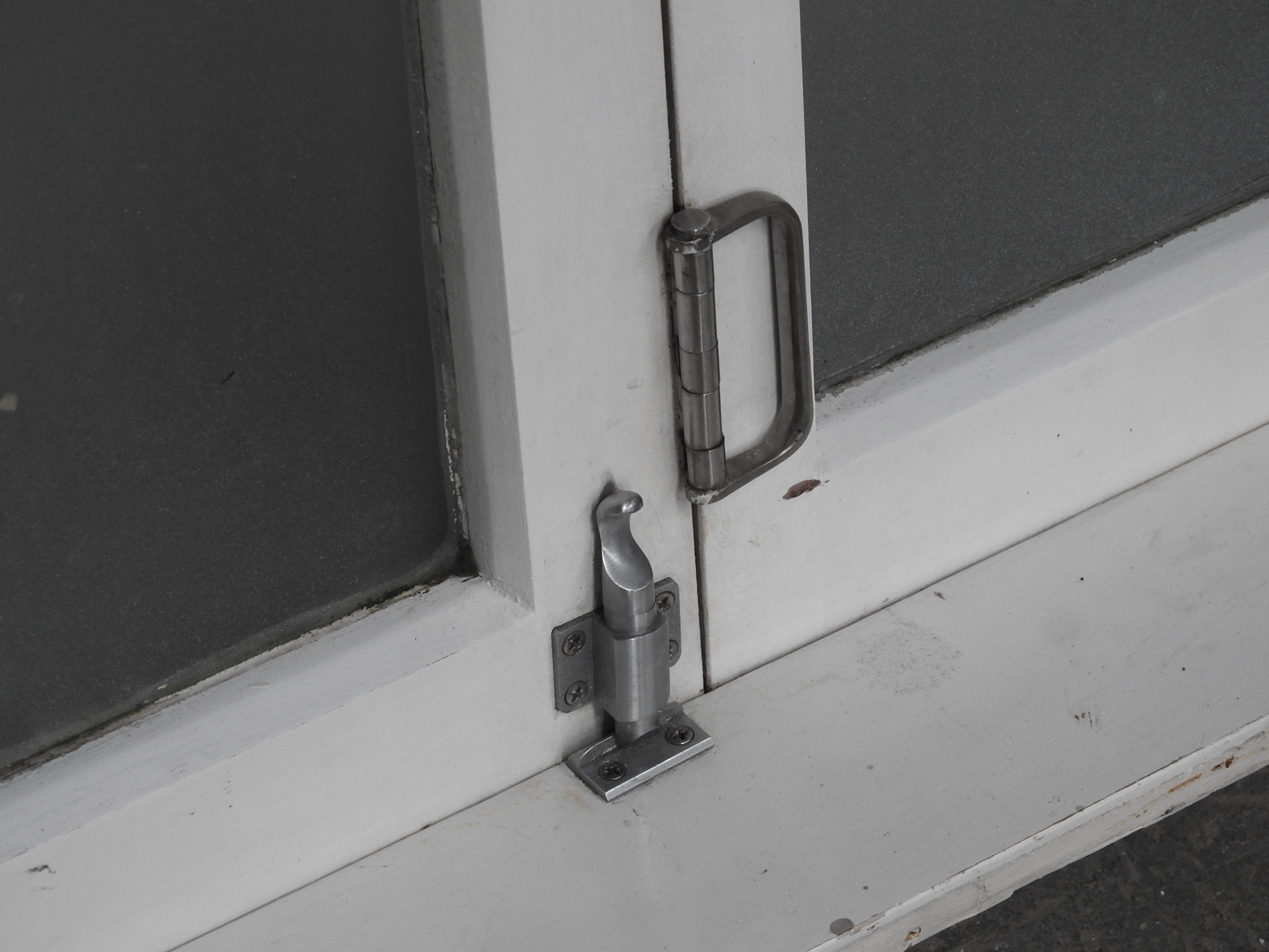 Wooden Bi-Fold Window - Opens Right To Left